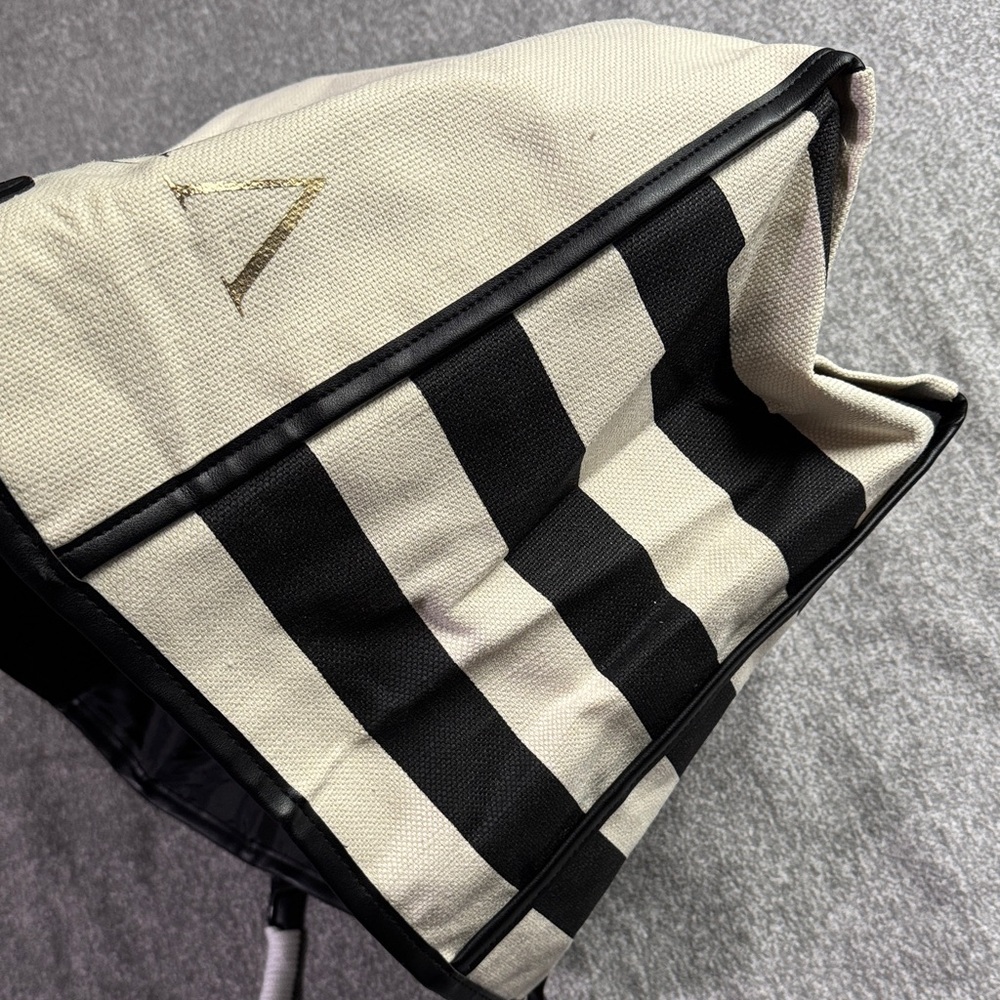 Victoria’s Secret Sea Sand Sun Canvas Beach Tote Bag - Picture 7 of 9